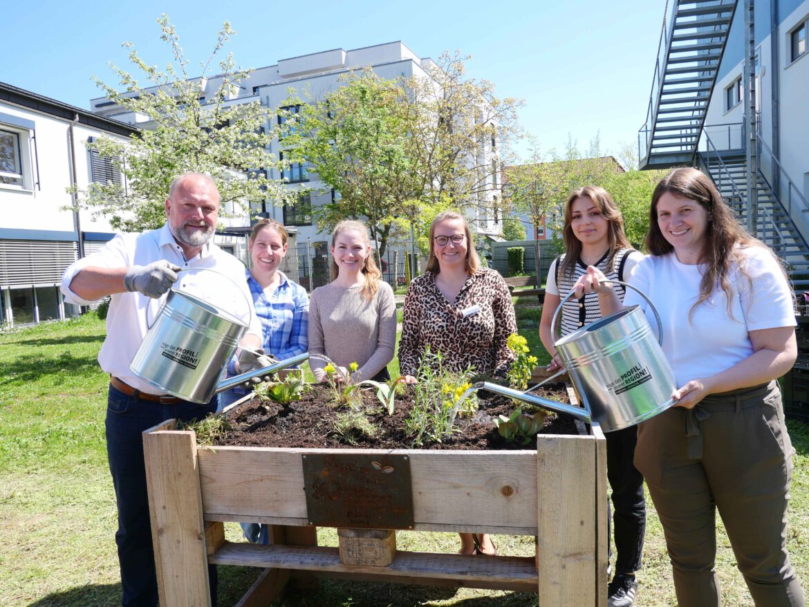 Pflanzaktion Nachwuchskräfte by Christina Hössel (1)