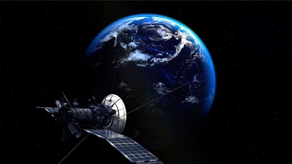 satelit-satellit-uydu-uzay-dünya-weltraum